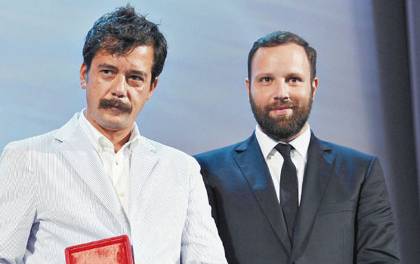 Η συνεργασία του Ευθύμη Φιλίππου(αριστερά) και του Γιώργου Λάνθιμου γέννησε το «περίεργο» στόρι των «Αλπεων» που τιμήθηκε με το βραβείο σεναρίου στο 68ο Φεστιβάλ Βενετίας