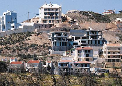 Τρία κρυφά έξοδα στις δηλώσεις για αυθαίρετα