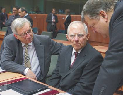 Η Ελλάδα ψάχνει τη δόση της και η Ευρώπη τον εαυτό της