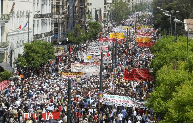 24ωρη Πανελλαδική Πανεργατική Απεργία – ΤΡΙΤΗ 7/2/2012