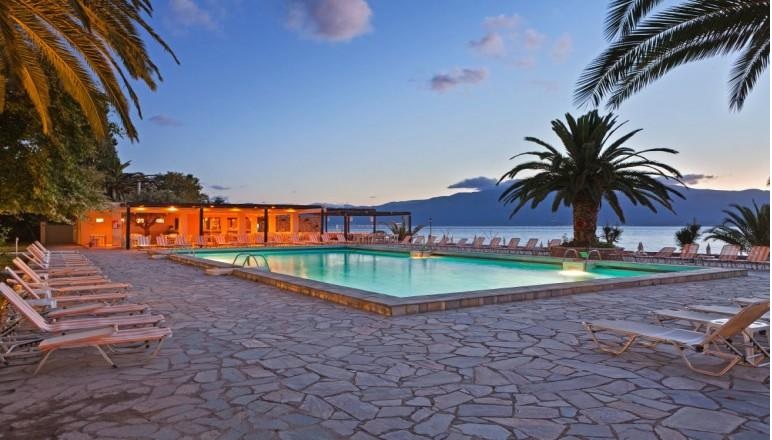 LONG RESORT