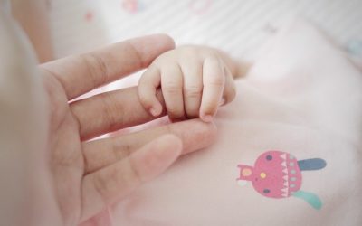 Επιστροφή ασφαλιστικών εισφορών για εργαζόμενες μητέρες